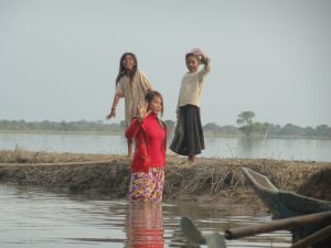 Smiling faces on the Tonle Sap